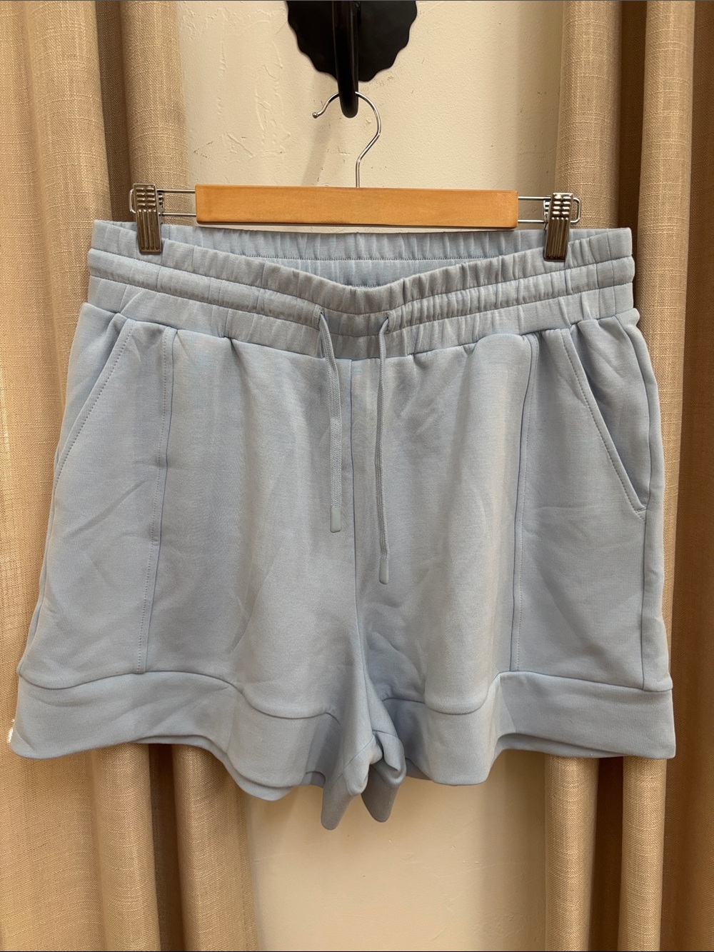 Varley double soft shorts